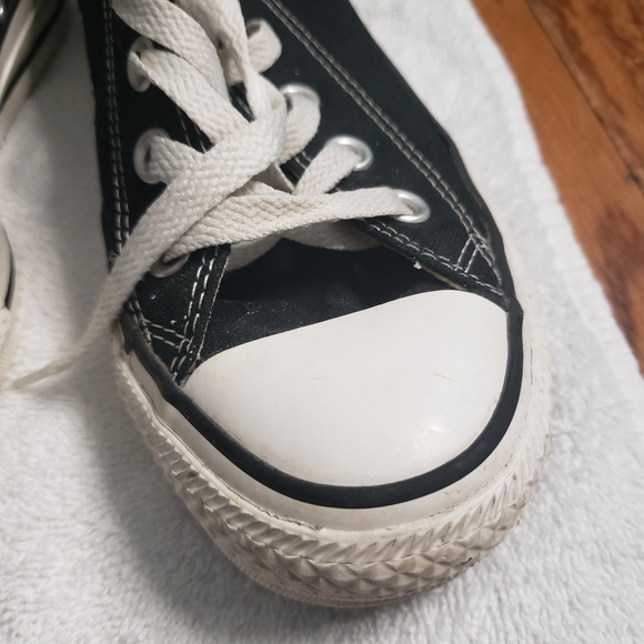 Converse Chuck Taylor black low top sneakers very good condition - Picture 3 of 6